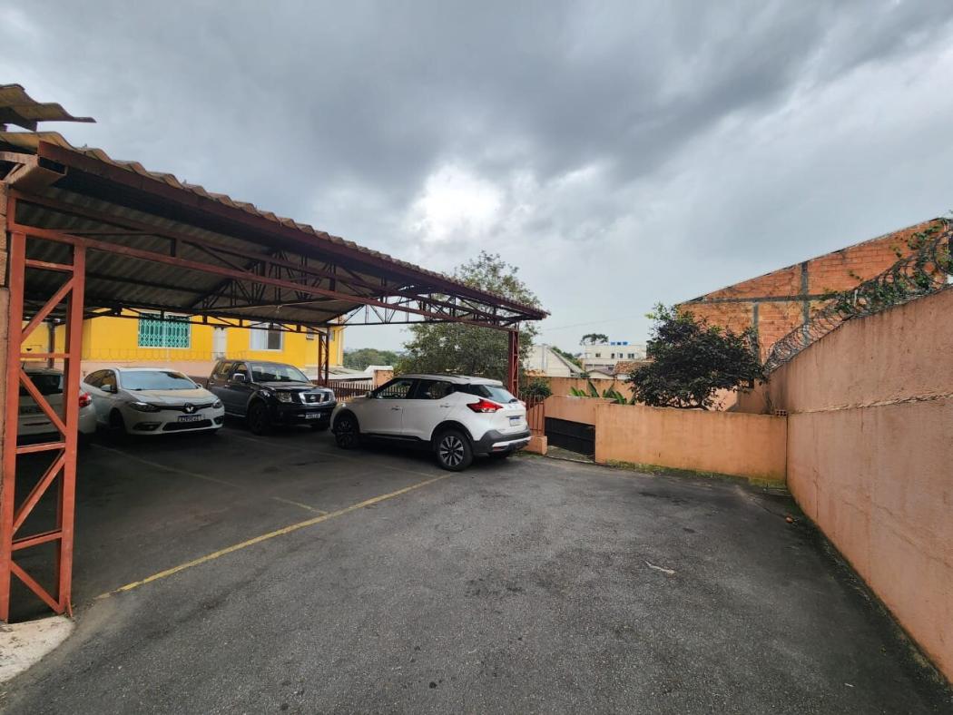 Sobrado à venda em Bairro Alto, Curitiba — Fava Imóveis