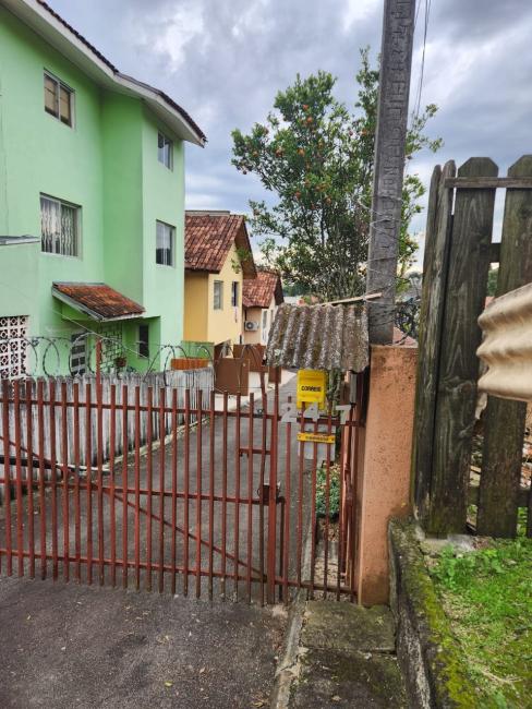 Sobrado à venda em Bairro Alto, Curitiba — Fava Imóveis