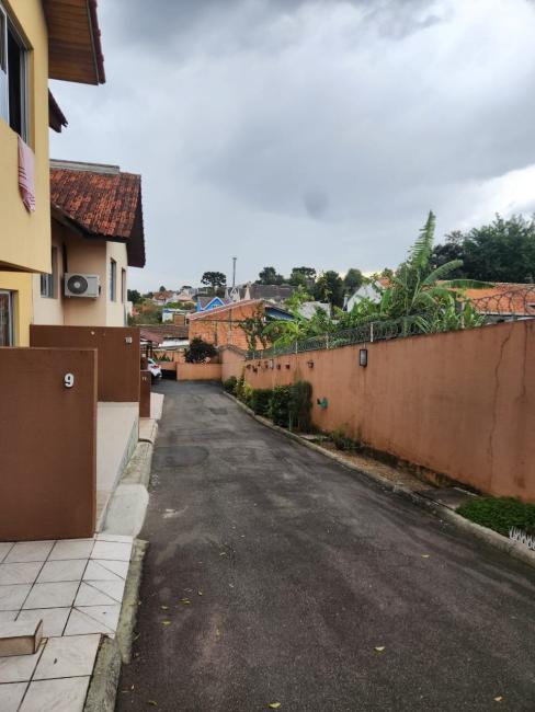 Sobrado à venda em Bairro Alto, Curitiba — Fava Imóveis