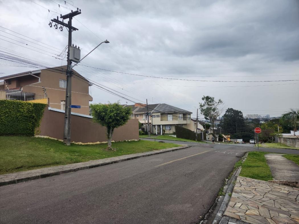 Sobrado à venda em Bairro Alto, Curitiba — Fava Imóveis