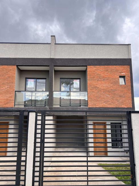 Sobrado em condomínio à venda em Curitiba, Xaxim, com 3 quartos, 145,00m² - voa corretor