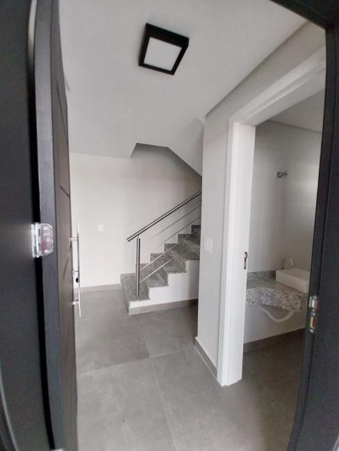  - Sobrado com 2 suites, 83 m² - venda por R$ 580.000 ou aluguel por R$ 3.025/mês - Xaxim - Curitiba/PR