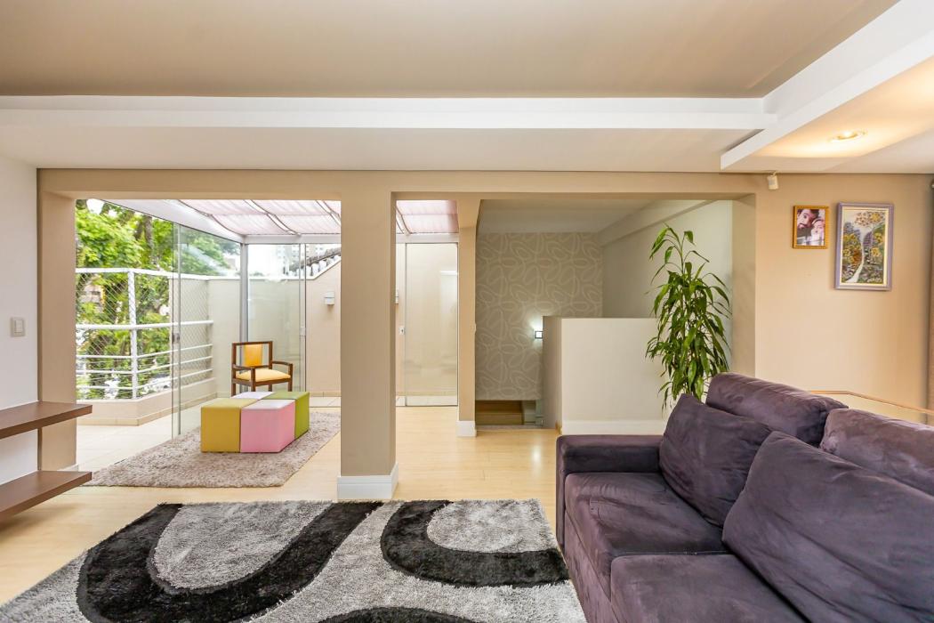 Ótimo Sobrado Mobiliado à venda, 190 m² - no Bacacheri - Curitiba/PR - Aceita Permuta! - voa corretor