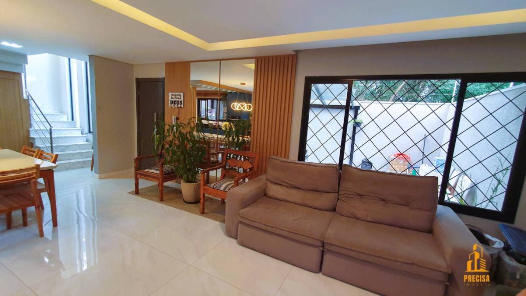 Casa à venda com 3 quartos, 134m² - Portão,Curitiba 