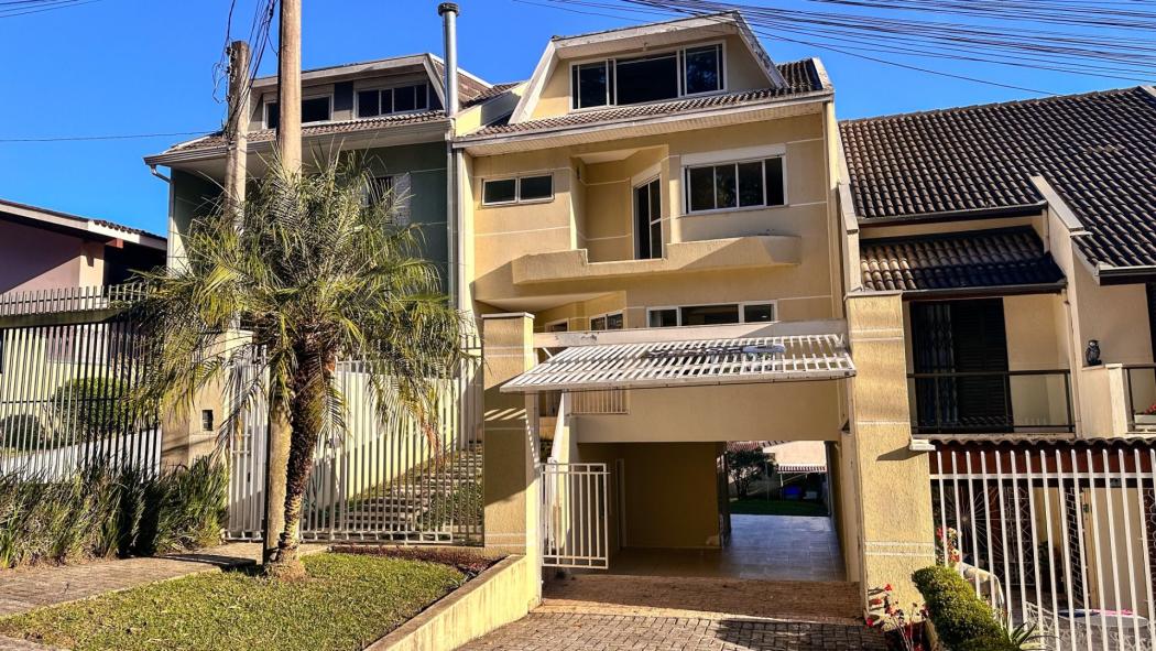  - Sobrado com 4 dormitórios à venda, 248 m² por R$ 1.490.000,00 - São Lourenço - Curitiba/PR