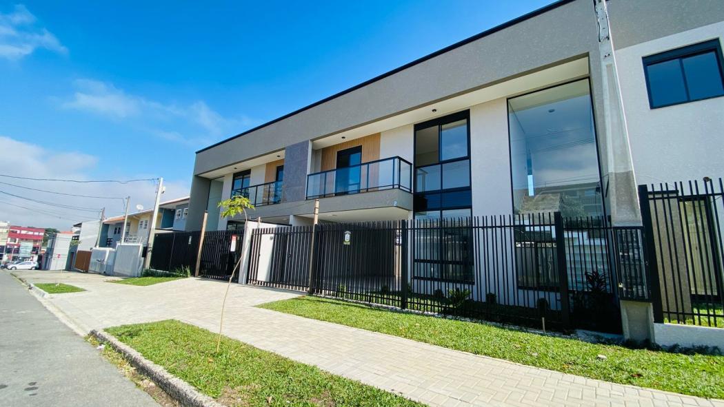 Sobrado em São José dos Pinhais - PR, no bairro Cidade Jardim - Referência SO0018-REWJ