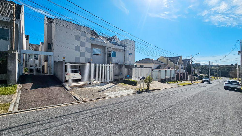 Sobrado à venda com 3 quartos, 150m² - Atuba,Curitiba 