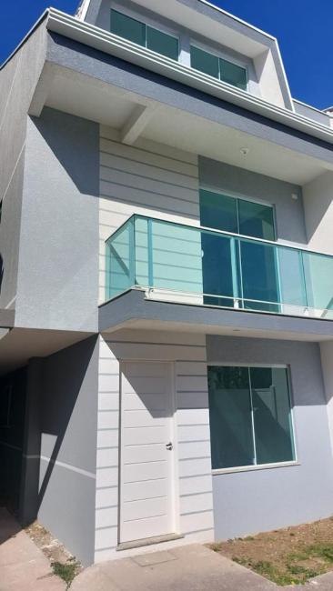 Sobrado em Curitiba - PR, no bairro Cajuru - Referência SO0028-LU0E