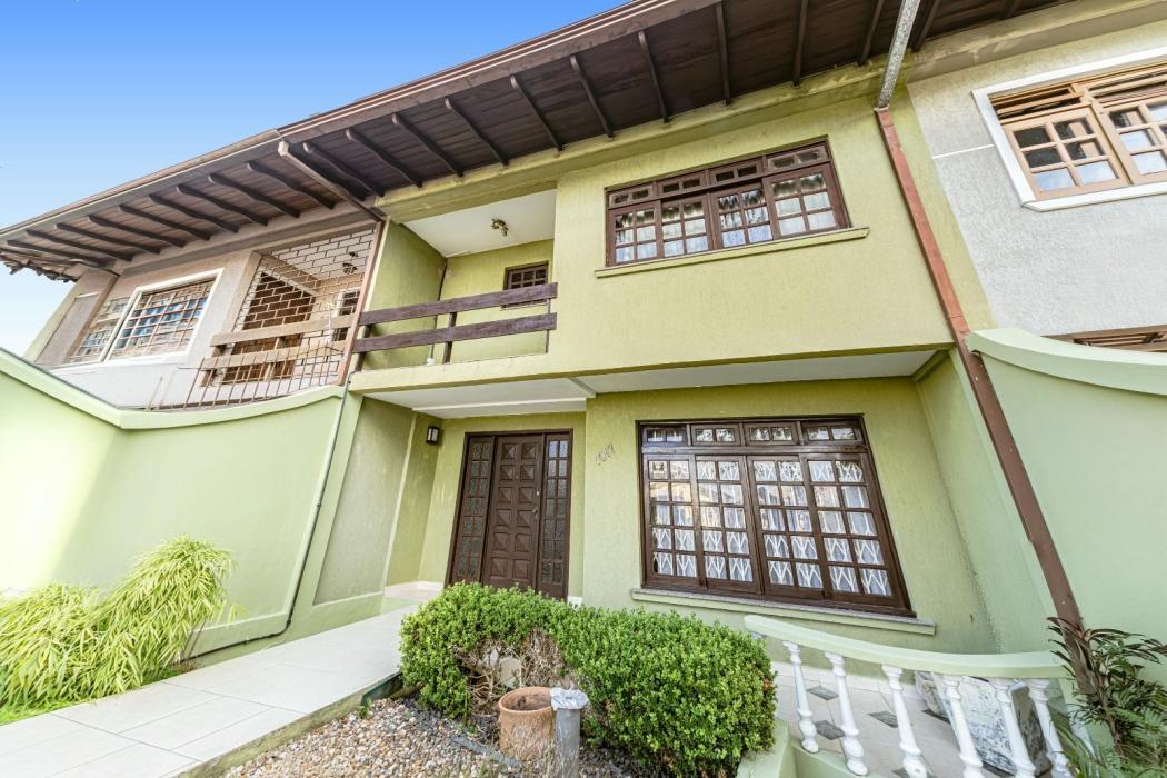  - SOBRADO DIFERENCIADO NO PILARZINHO – AMPLO, COMPLETO E PRONTO PARA MORAR OU TRABALHAR I 250m²