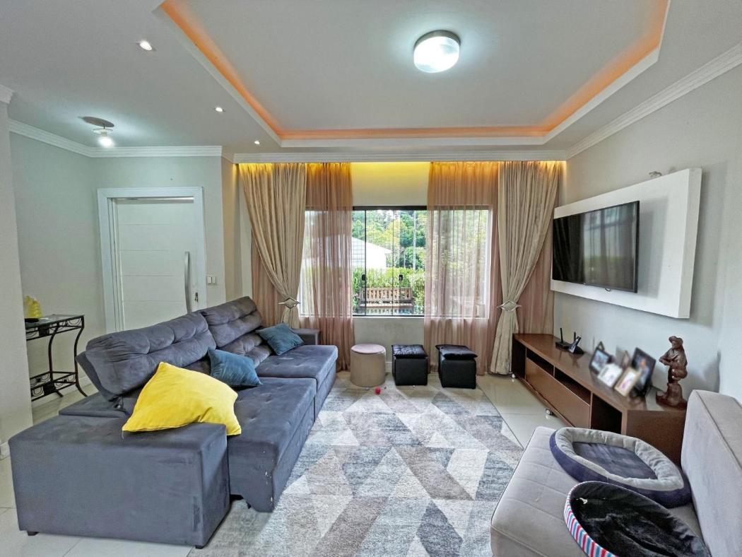  - Sobrado à venda, 166 m² por R$ 550.000,00 - Roça Grande - Colombo/PR