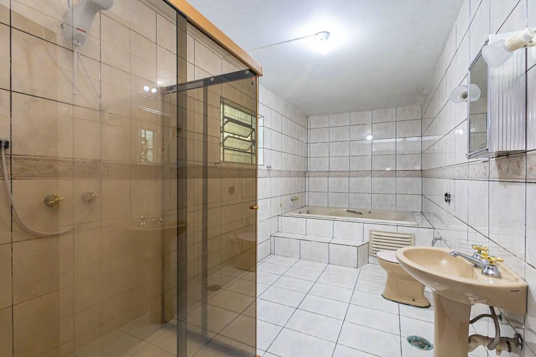 Casa à venda em Cidade Industrial, Curitiba — Hub Urbana
