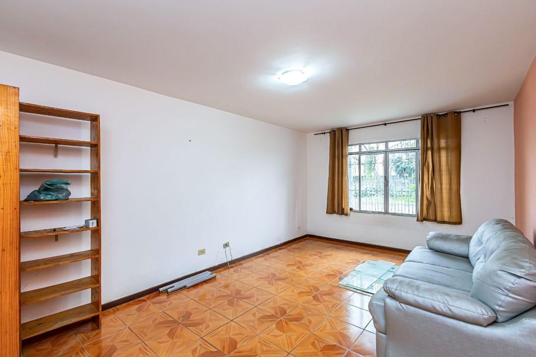 Casa à venda em Cidade Industrial, Curitiba — Hub Urbana