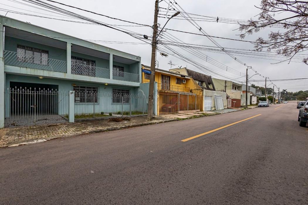 Casa à venda em Cidade Industrial, Curitiba — Hub Urbana