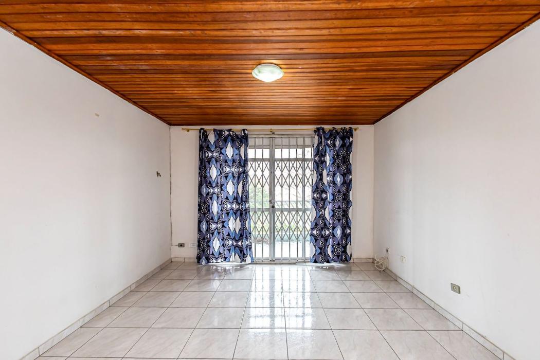Casa à venda em Cidade Industrial, Curitiba — Hub Urbana