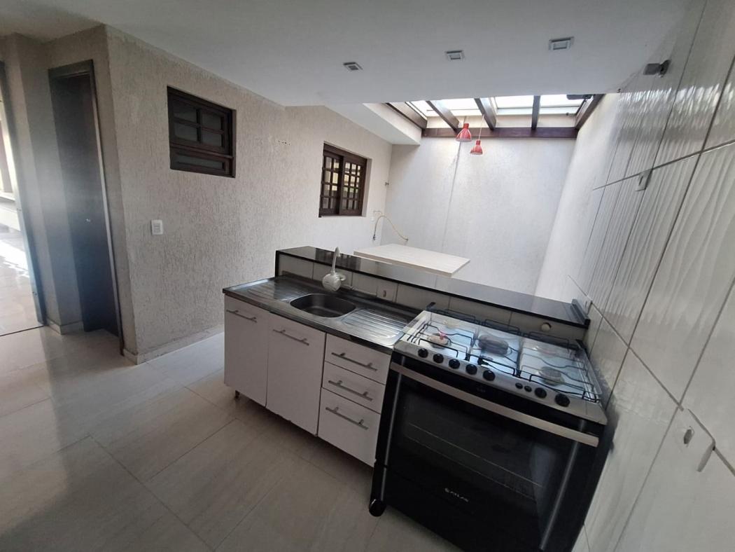 Casa à venda em Ouro Fino, São José dos Pinhais — Hub Urbana