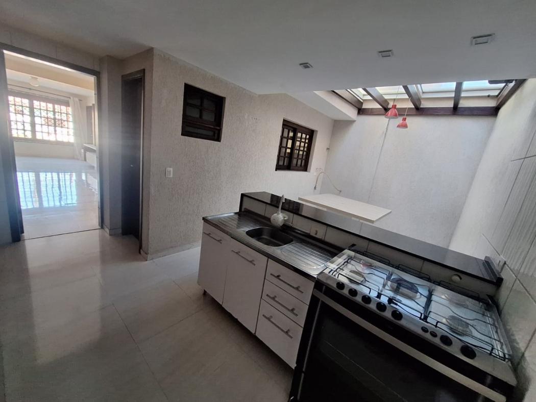 Casa à venda em Ouro Fino, São José dos Pinhais — Hub Urbana