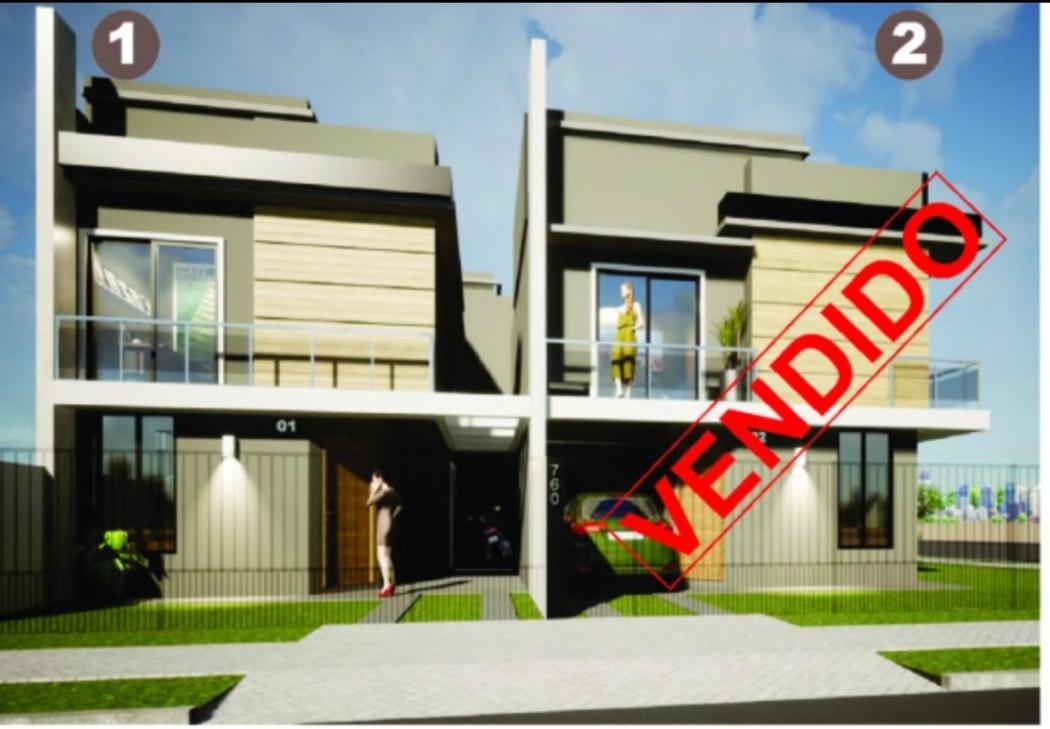 Sobrado em Curitiba - PR, no bairro Campo Comprido - Referência SO0053-LU0E