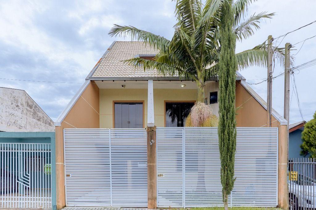 Sobrado em Curitiba - PR, no bairro Bairro Novo - Referência SO0054-CBF