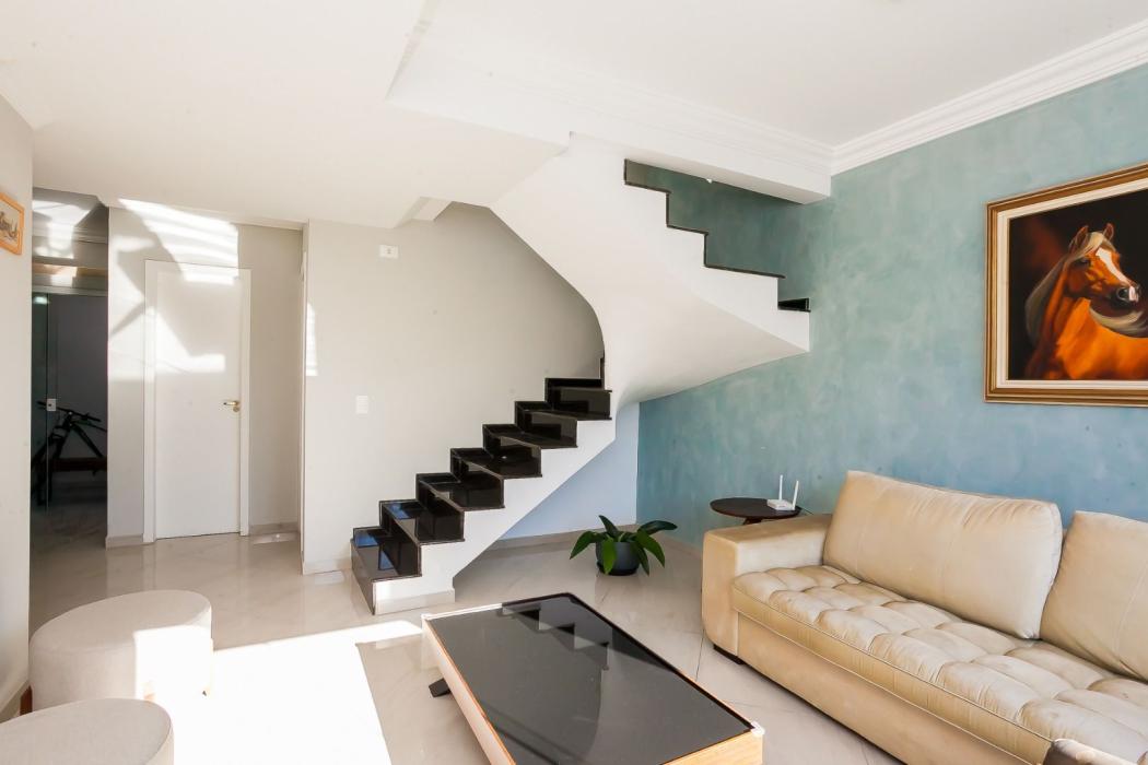 Casa à venda em Boqueirão, Curitiba — Hub Urbana