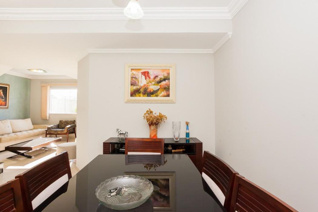 Casa à venda em Boqueirão, Curitiba — Hub Urbana