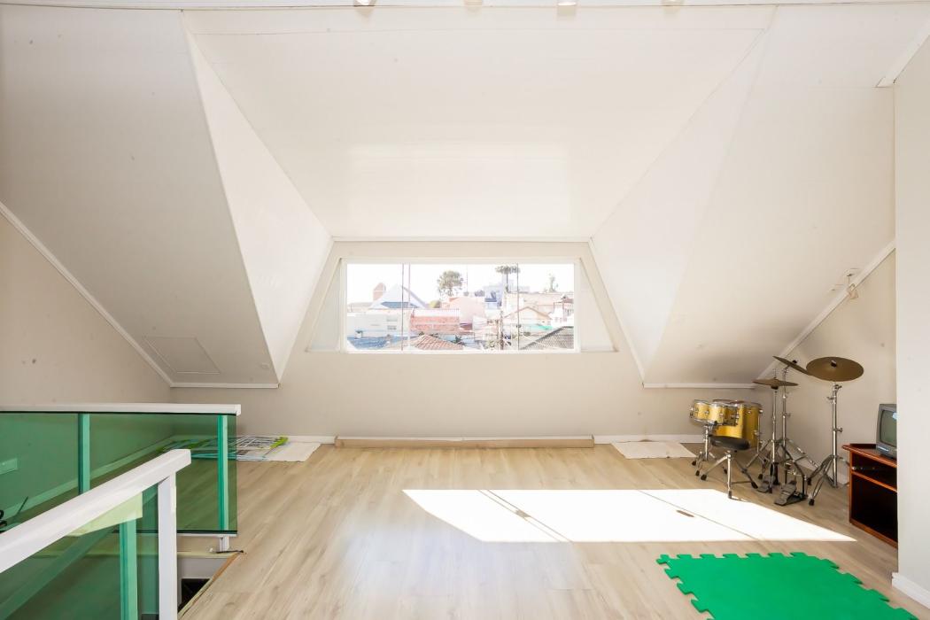Casa à venda em Boqueirão, Curitiba — Hub Urbana