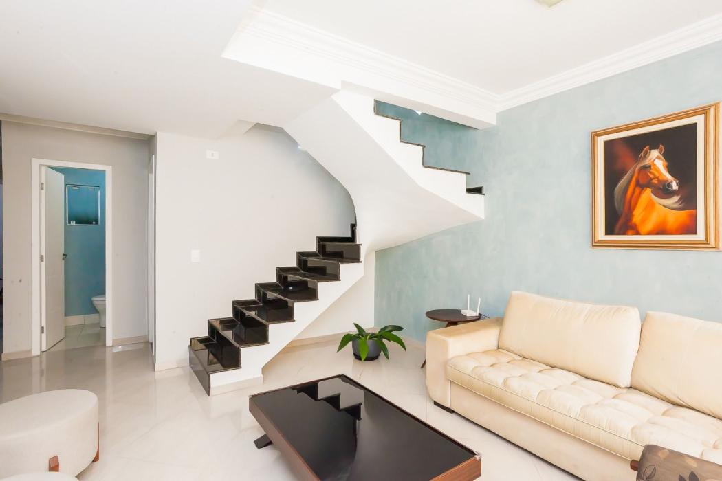 Casa à venda em Boqueirão, Curitiba — Hub Urbana