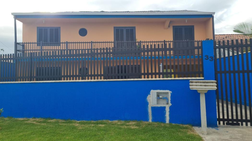 Sobrado em Guaratuba - PR, no bairro Coroados - Referência SO0070-ARBQ