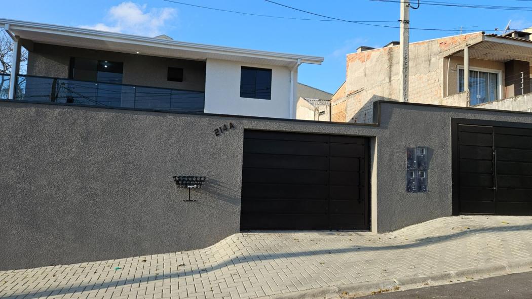 Sobrado em Curitiba - PR, no bairro Alto Boqueirão - Referência SO0073-ARBQ