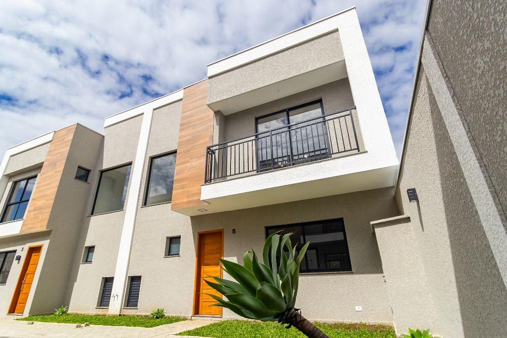 Sobrado em Curitiba - PR, no bairro Boqueirão - Referência SO0095-VYPB