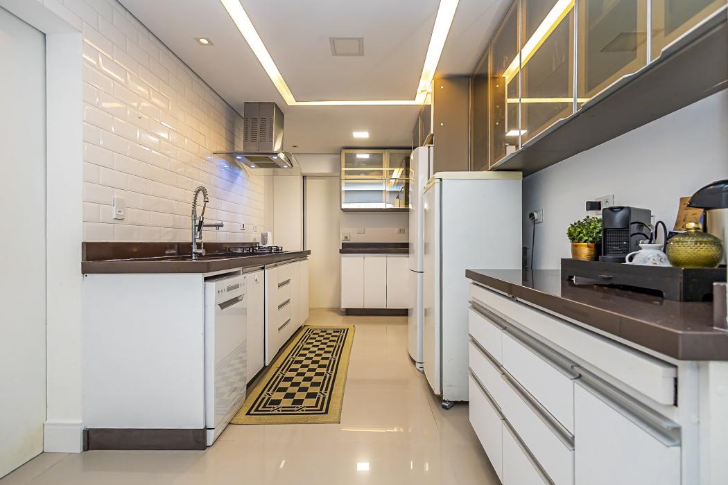 Casa à venda em Hauer, Curitiba — Fava Imóveis