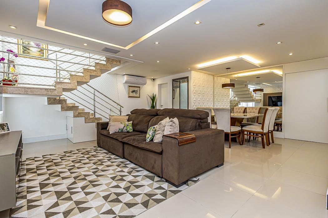 Casa à venda em Hauer, Curitiba — Fava Imóveis