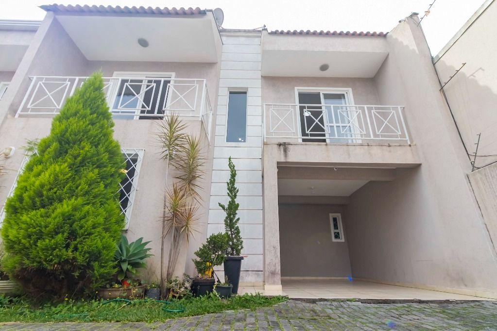 Sobrado em Curitiba - PR, no bairro Boqueirão - Referência SO0106-VYPB