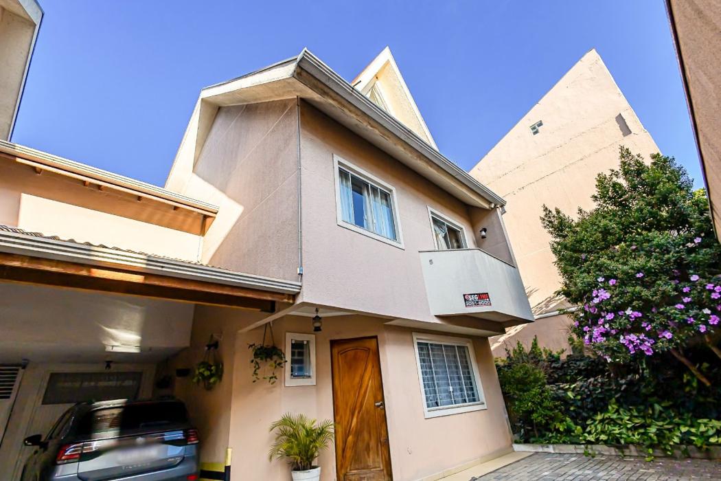 Sobrado com 3 dormitórios à venda, 152 m² por R$ 990.000,00 - Capão da Imbuia - Curitiba/PR - JB3 Imóveis