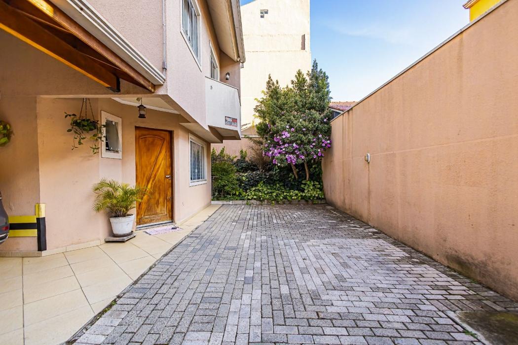  - Sobrado com 3 dormitórios à venda, 152 m² por R$ 990.000,00 - Capão da Imbuia - Curitiba/PR
