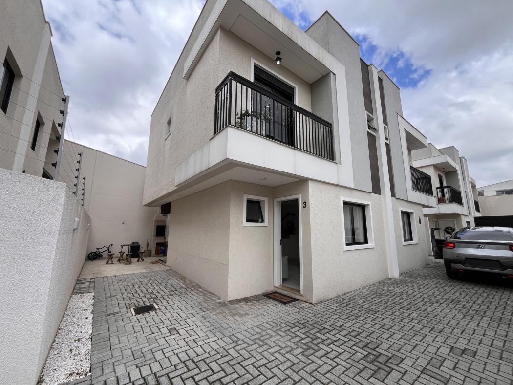 Sobrado com 3 dormitórios à venda por R$ 669.000,00 - Boqueirão - Curitiba/PR