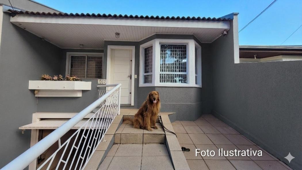 Sobrado à venda com 3 quartos, 136m² - Tingui,Curitiba 