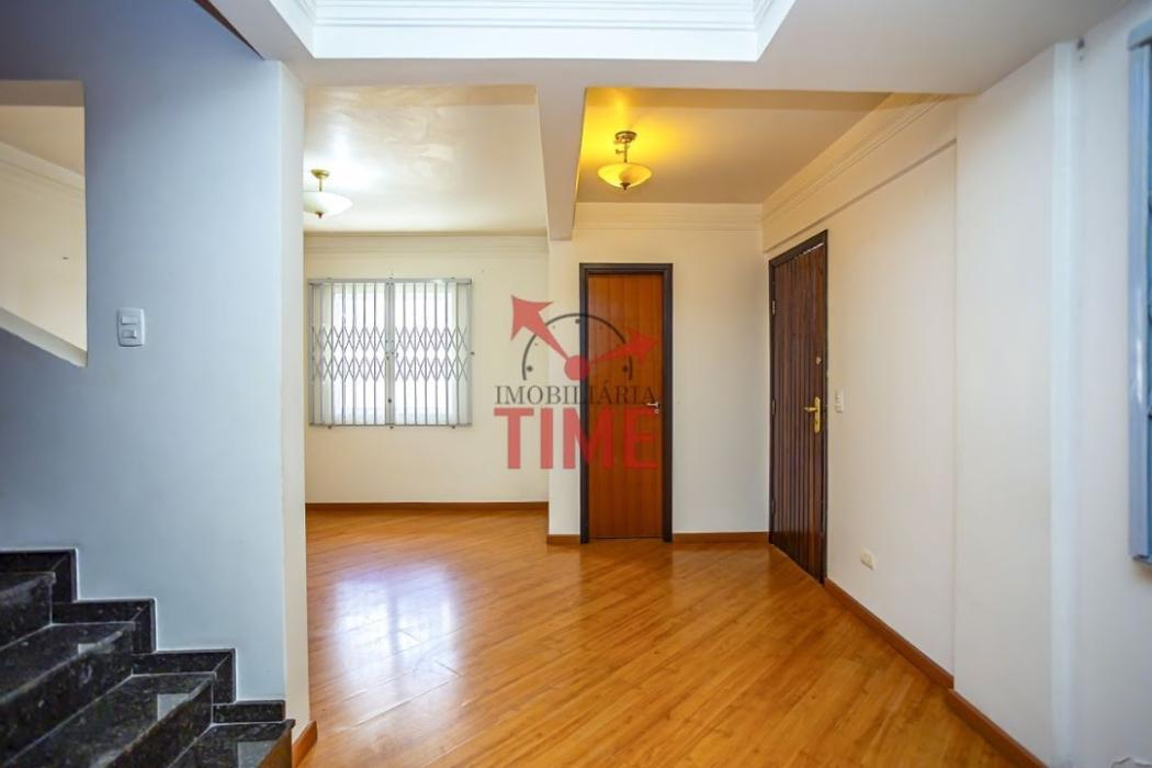 Sobrado à venda com 3 quartos, 120m² - Bacacheri,Curitiba 