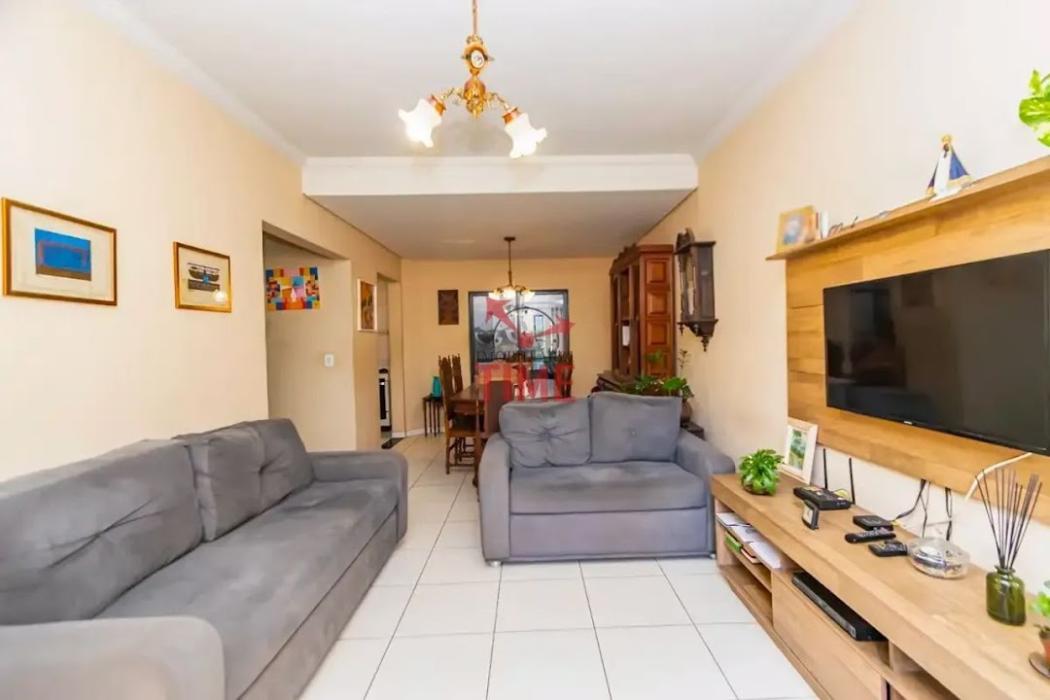 Sobrado à venda com 3 quartos, 146m² - Uberaba,Curitiba 