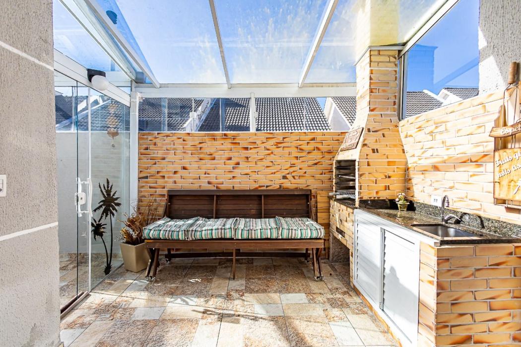  - Sobrado com 3 dormitórios à venda, 115 m² por R$ 560.000,00 - Pinheirinho - Curitiba/PR