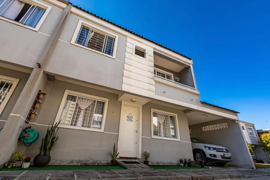  - Sobrado com 3 dormitórios à venda, 115 m² por R$ 560.000,00 - Pinheirinho - Curitiba/PR