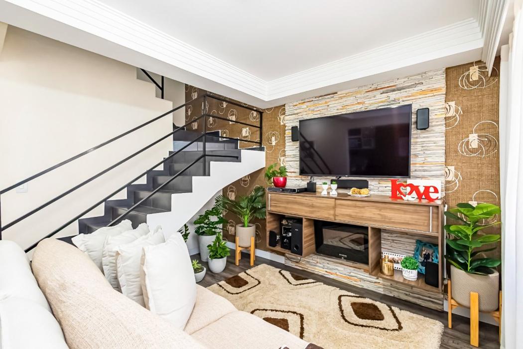 Sobrado com 3 dormitórios à venda, 115 m² por R$ 560.000,00 - Pinheirinho - Curitiba/PR - JB3 Imóveis