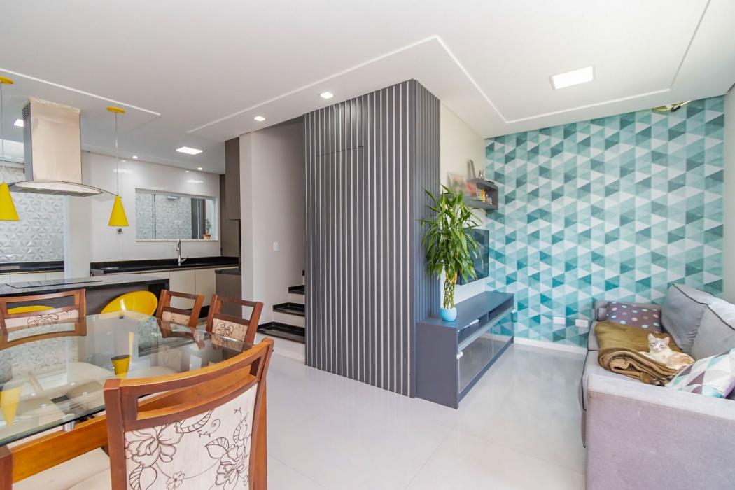 Sobrado em Curitiba - PR, no bairro Uberaba - Referência SO0487-FGME