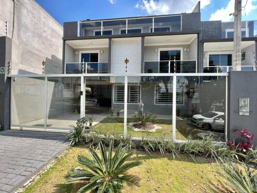 Sobrado à venda com 4 quartos, 150m² - Capão Raso,Curitiba 