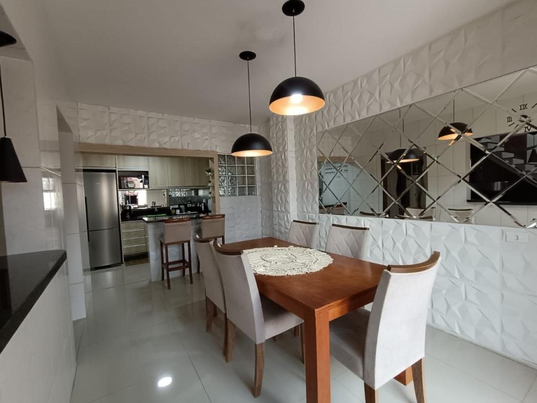 Sobrado em Curitiba - PR, no bairro Tatuquara - Referência SO0632-MOVA