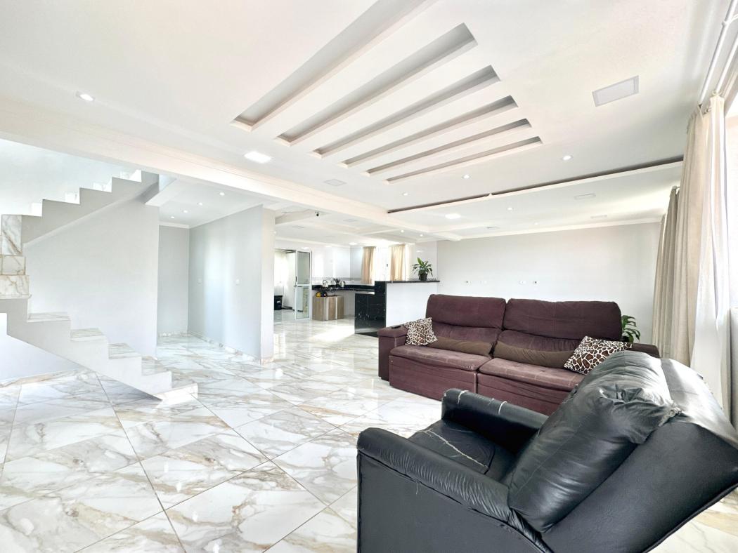 Sobrado em FAZENDA RIO GRANDE - PR, no bairro Santa Terezinha - Referência SO0709-PIMO