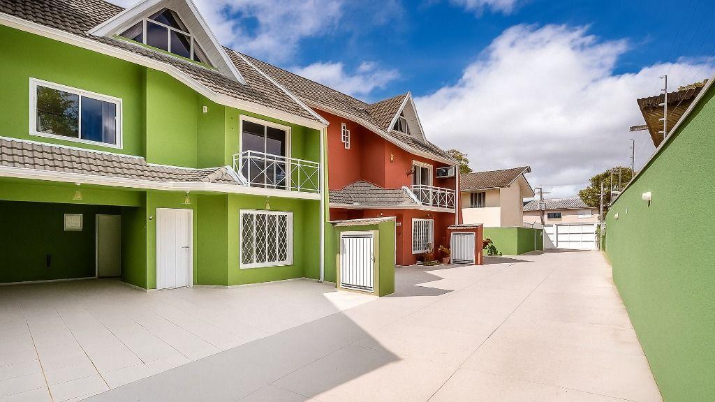 Sobrado em Curitiba - PR, no bairro Água Verde - Referência SO0724-ASI