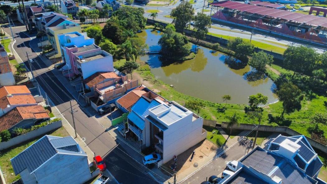Sobrado à venda com 3 quartos - Tatuquara,Curitiba 
