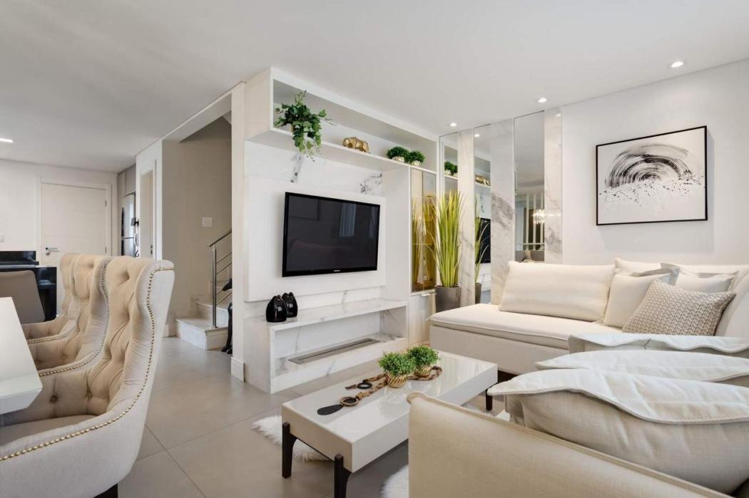 Sobrado Triplex à Venda no Atuba Curitiba com Elevador | 137 m² Mobiliado