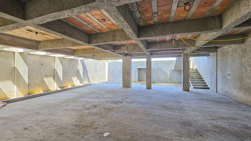 Casa à venda em Santa Cândida, Curitiba — Fava Imóveis