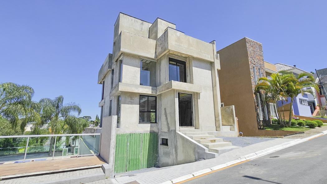 Casa à venda em Santa Cândida, Curitiba — Fava Imóveis